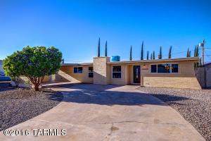 7461 E 33rd St, Tucson, AZ 85710 photo 2