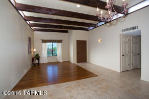 9041 E Snyder Rd, Tucson, AZ 85749 photo 6