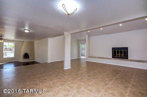 8441 E 3rd St, Tucson, AZ 85710 photo 8