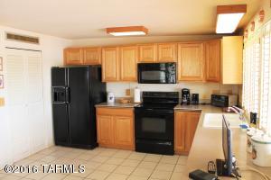 26 E Mediterranean Dr, Tucson, AZ 85704 photo 3