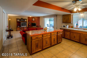 8401 E Albion Pl, Tucson, AZ 85715 photo 8