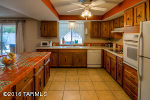8401 E Albion Pl, Tucson, AZ 85715 photo 9