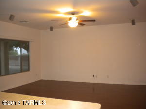 408 S Blue River Loop, Vail, AZ 85641 photo 9