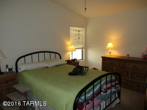 6613 E Ladonna Ln, Tucson, AZ 85756 photo 9