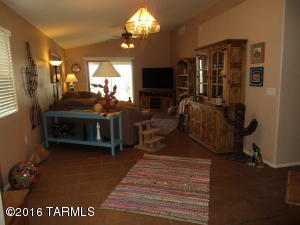 6613 E Ladonna Ln, Tucson, AZ 85756 photo 4