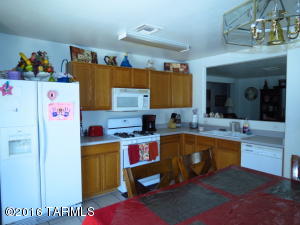2612 E Knightsbridge Dr, Tucson, AZ 85706 photo 2