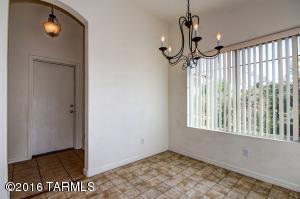 9683 E Belasco Loop, Tucson, AZ 85748 photo 6