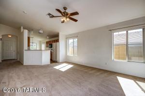 9683 E Belasco Loop, Tucson, AZ 85748 photo 13