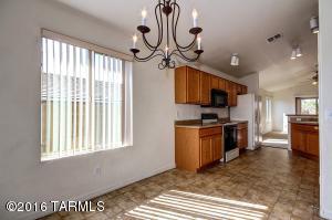 9683 E Belasco Loop, Tucson, AZ 85748 photo 4
