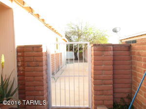 708 E Minorka Rd, Tucson, AZ 85706 photo 5
