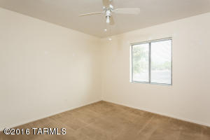 5437 E 18th St, Tucson, AZ 85711 photo 9