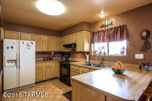 8433 E Ruby Dr, Tucson, AZ 85730 photo 7