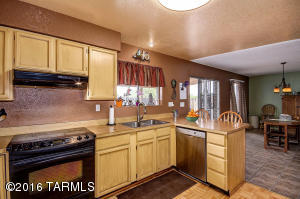 8433 E Ruby Dr, Tucson, AZ 85730 photo 10