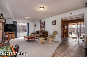 8433 E Ruby Dr, Tucson, AZ 85730 photo 6