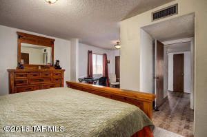 8433 E Ruby Dr, Tucson, AZ 85730 photo 20