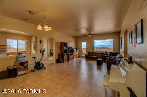 845 S Eynon Pl, Vail, AZ 85641 photo 2