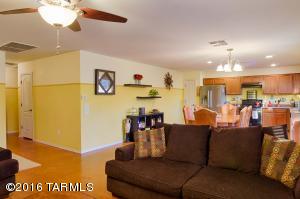 5042 E Kittentails, Tucson, AZ 85756 photo 4