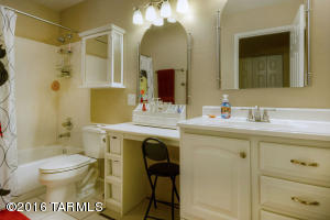 8024 E Gary Ct, Tucson, AZ 85715 photo 30