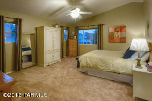 8024 E Gary Ct, Tucson, AZ 85715 photo 19