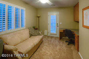 8024 E Gary Ct, Tucson, AZ 85715 photo 20