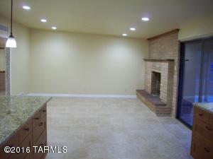 8335 E Snyder Rd, Tucson, AZ 85750 photo 5