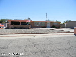8514 E 20th St, Tucson, AZ 85710 photo 2