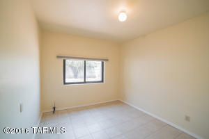27 E Schilling Pl, Tucson, AZ 85706 photo 15