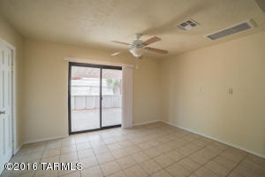 27 E Schilling Pl, Tucson, AZ 85706 photo 13