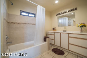 27 E Schilling Pl, Tucson, AZ 85706 photo 22