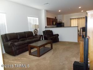 5124 E Kittentails Dr, Tucson, AZ 85756 photo 4