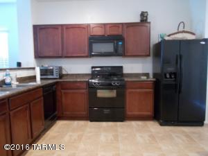 5124 E Kittentails Dr, Tucson, AZ 85756 photo 2