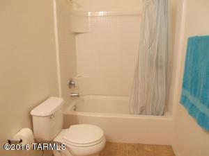 5124 E Kittentails Dr, Tucson, AZ 85756 photo 7