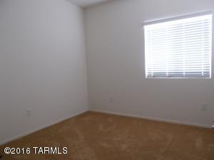 5124 E Kittentails Dr, Tucson, AZ 85756 photo 9