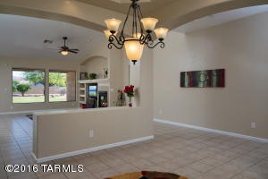 9420 E Barrel Springs Pl, Vail, AZ 85641 photo 5