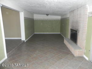 6409 E Baylor Dr, Tucson, AZ 85710 photo 6