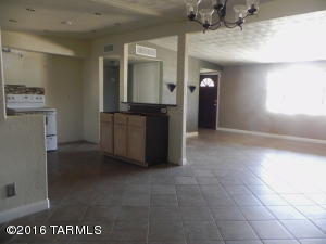 6409 E Baylor Dr, Tucson, AZ 85710 photo 5
