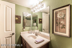 10562 E Bridgeport St, Tucson, AZ 85747 photo 27