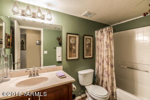 10562 E Bridgeport St, Tucson, AZ 85747 photo 26