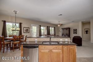 13577 E Aviara Pl, Vail, AZ 85641 photo 5
