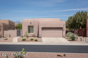 7665 E Palace Park Loop, Tucson, AZ 85710 photo 2