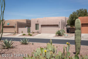 7665 E Palace Park Loop, Tucson, AZ 85710 photo 3