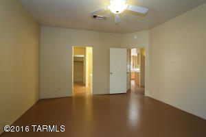 1583 E Painted Colt Loop, Tucson, AZ 85719 photo 19