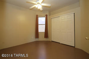 1583 E Painted Colt Loop, Tucson, AZ 85719 photo 16