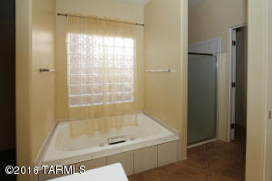 1583 E Painted Colt Loop, Tucson, AZ 85719 photo 7