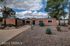 7731 E Cloud Rd, Tucson, AZ 85750 photo 2