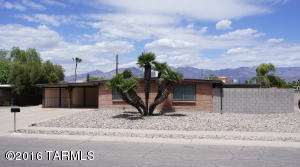 8065 E 8th St, Tucson, AZ 85710 photo 2
