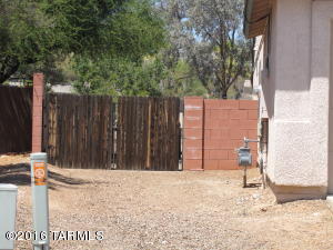 8885 E Apache Well Pl, Tucson, AZ 85730 photo 28