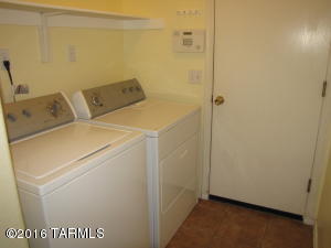 8885 E Apache Well Pl, Tucson, AZ 85730 photo 20