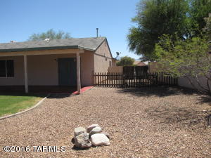 8885 E Apache Well Pl, Tucson, AZ 85730 photo 8