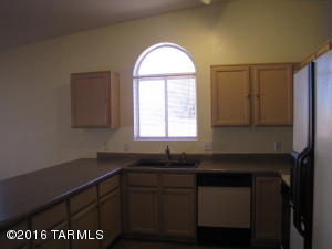 8885 E Apache Well Pl, Tucson, AZ 85730 photo 17